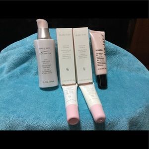 Mary Kay Makeup - Mary Kay Lip, and Skin Bundle Mary Kay Makeup - Mary Kay Lip, and Skin Bundle